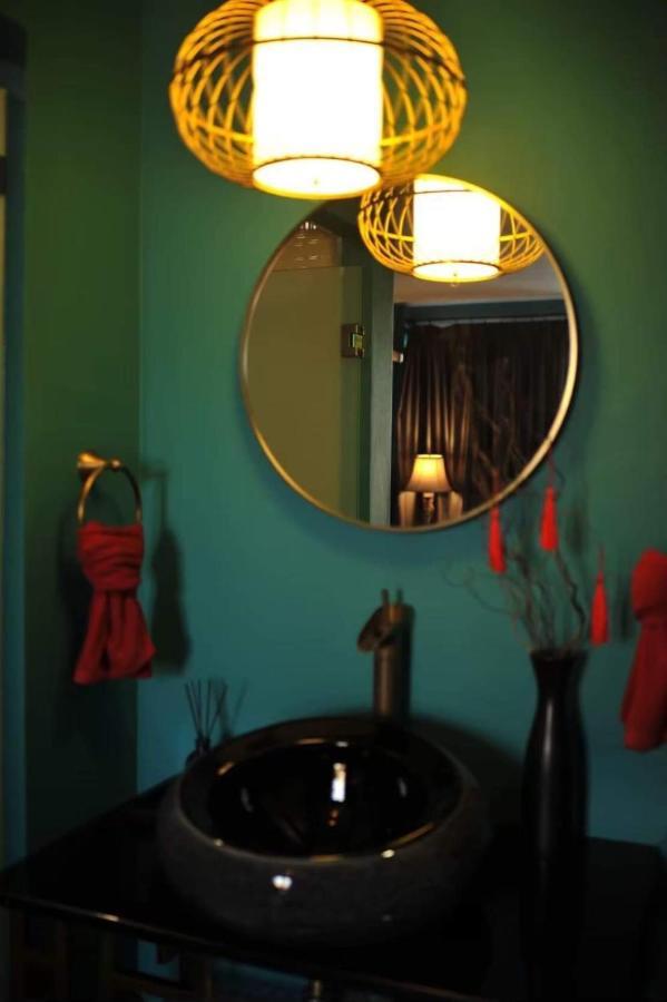 Caiyong Hometel & Cafe'S Studio Bangkok Ngoại thất bức ảnh